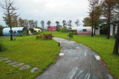 芊芊河畔民宿