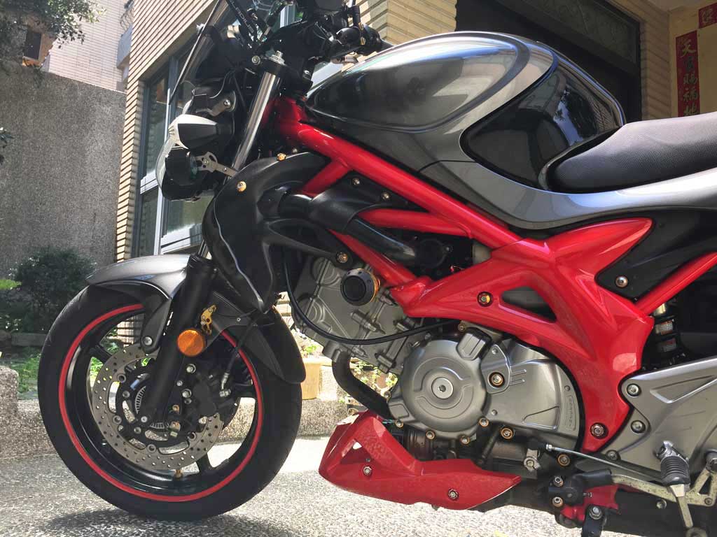 engine spoiler 1