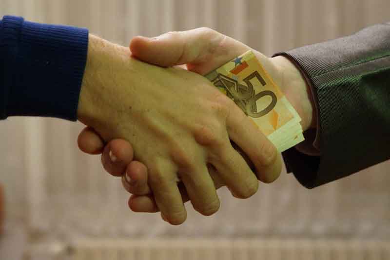 bribe euro